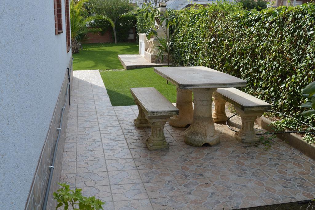 Vista Cunit Villa Cubelles Exterior photo