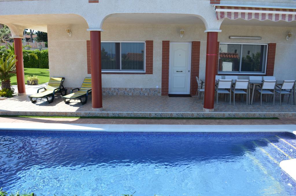 Vista Cunit Villa Cubelles Exterior photo